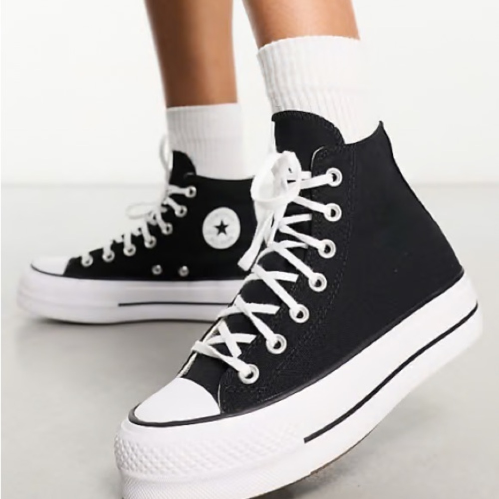 Platform Converse - image 1